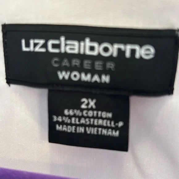 Liz Claiborne button down blouse - Picture 3 of 3